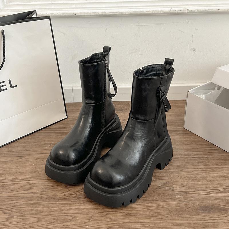 Faux Leather Martin Boots Women's 2025 Autumn and Winter New Muffin Thick-soled One-pedal Light Cigarette Boots Velvet Short Boots