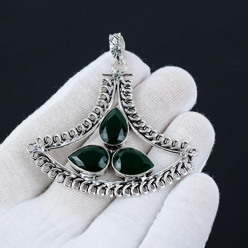 Smaragd Edelstein Top Qualität Edelstein Handgefertigter Anhänger 925 Sterling Silber Anhänger, Antik Silber Anhänger, Drei Stein Anhänger für Geschenke