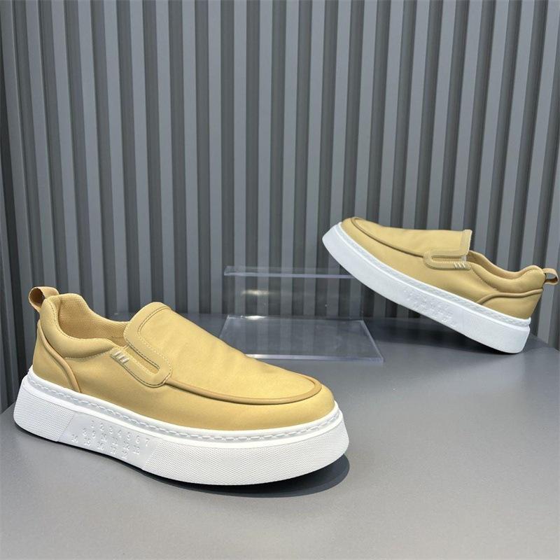 Fashion Summer New Men Ice Slip-On Casual Shoes Loafers Ultra-light Breathable Man Canvas Shoes Fashion Low-top Sneakers Footwear Hombre