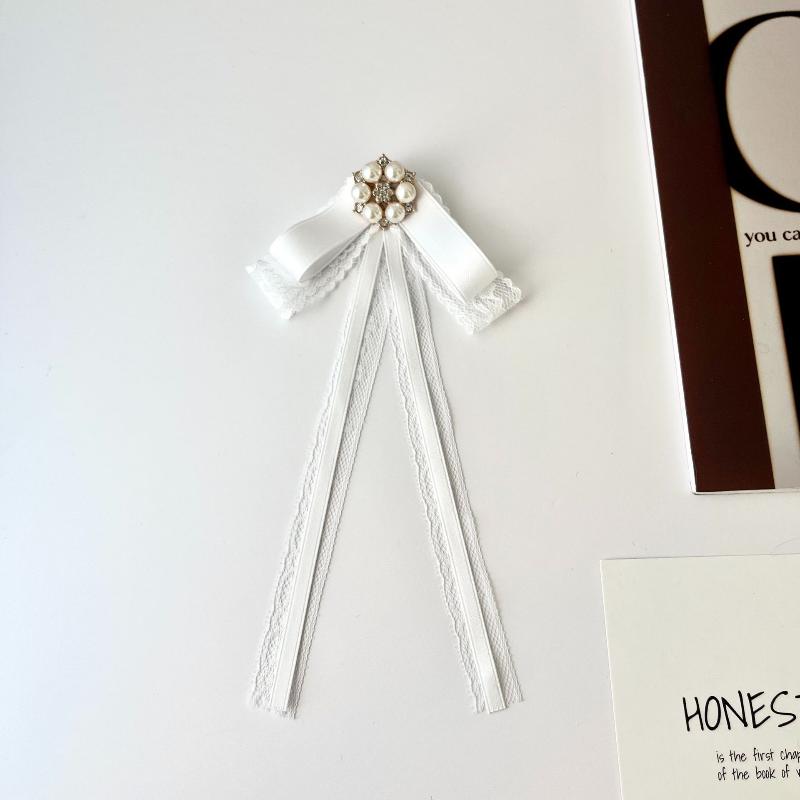 Černá krajková brož Mašle Bílá perlová brož Kravata Pro dámské oblečení Zdobení výstřihu Stuha Kravata Šperky Doplňky