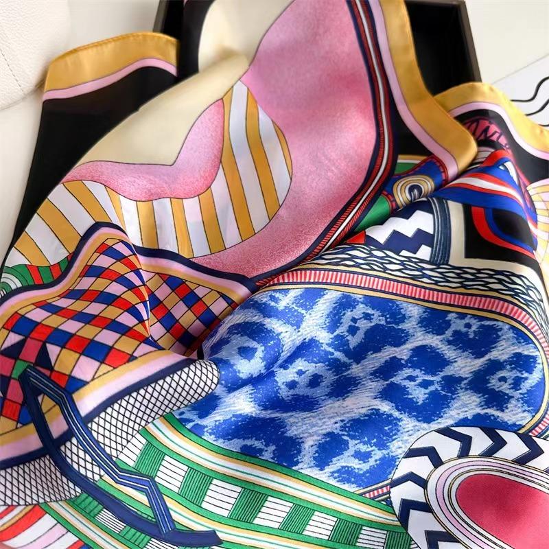 Design Gorgeous Saddle Brand Square Scarf Woman New Silk Scarf Women Bandana Luxury Headband Hijab Foulard Neckerchief