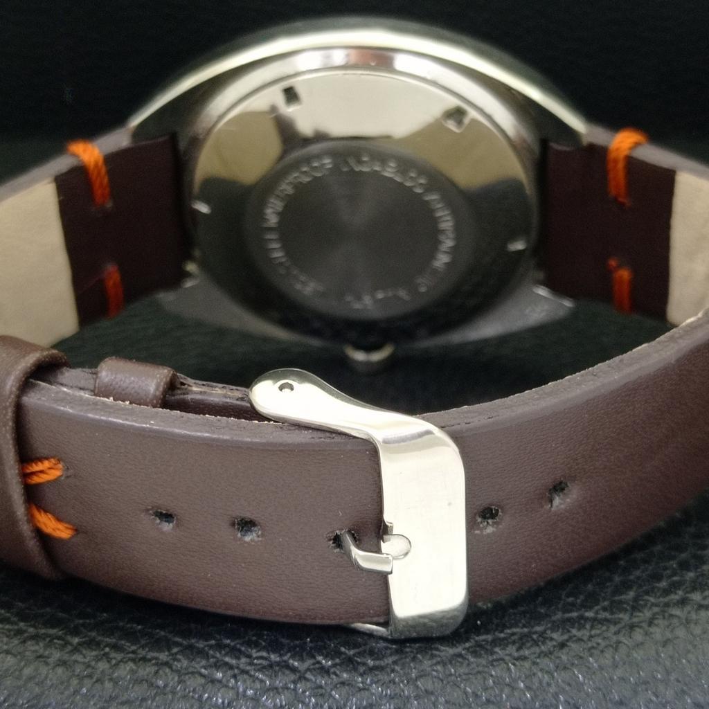 VINTAGE TENES AUTOMATIC SWISS MENS ORANGE COLOR DIAL WATCH A700147-5 R201-a700147