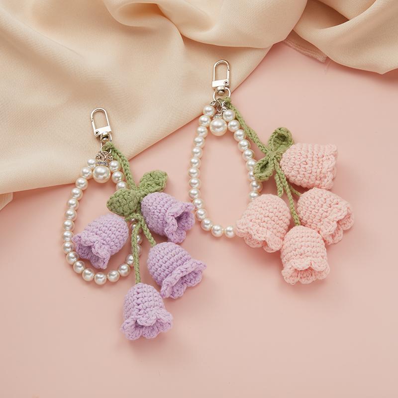 Fashion Handmade Flower Knitted Keyring Women Crocheted Wool Flower Leaf Bag Pendants Car Pendants Fresh Handbag Charms Gifts