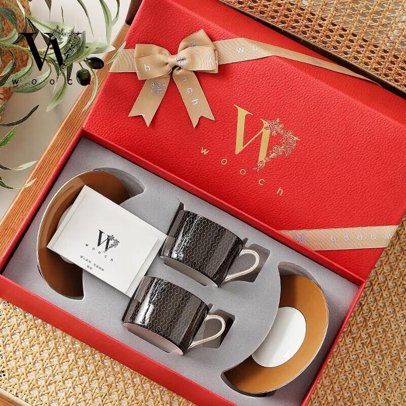 WOOCH Rhombic Flower Couple Cup & Saucer Gift Set