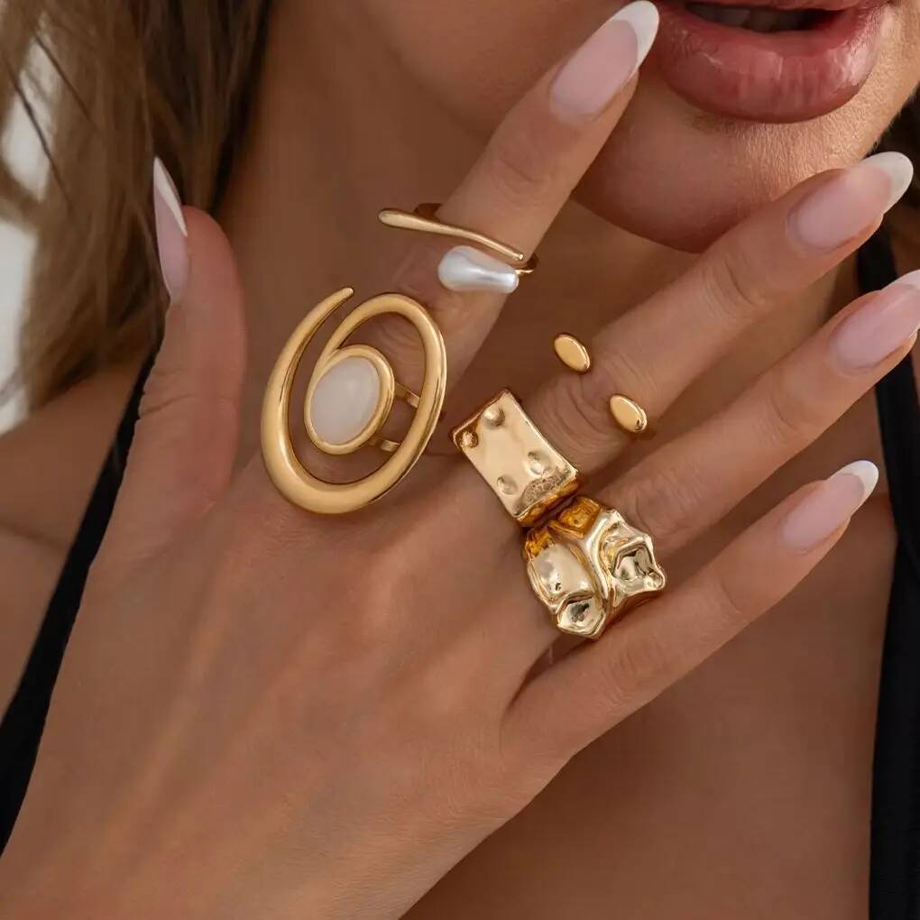 Salircon 5 Pcs Exquisite Imitation Pearl Irregular Adjustable Open Ring Set Trendy Hollow Geometry Stackable Finger Ring Jewelry