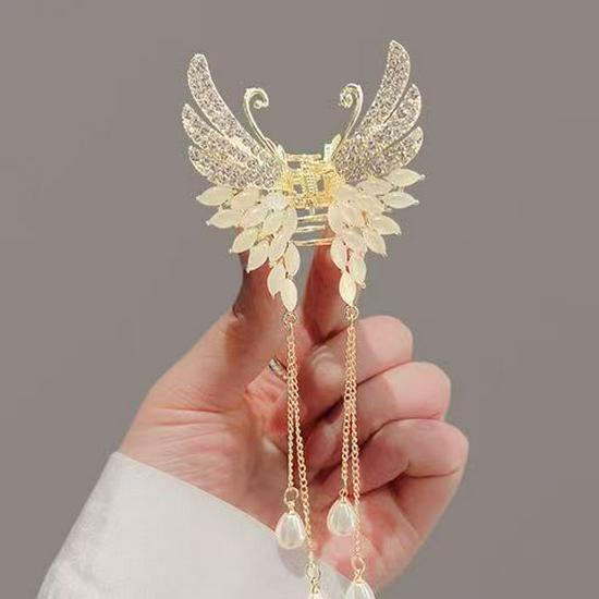 Elegant Metal Butterfly Hair Clip: High-End Tassel Claw for Women's Half-Up Ponytail