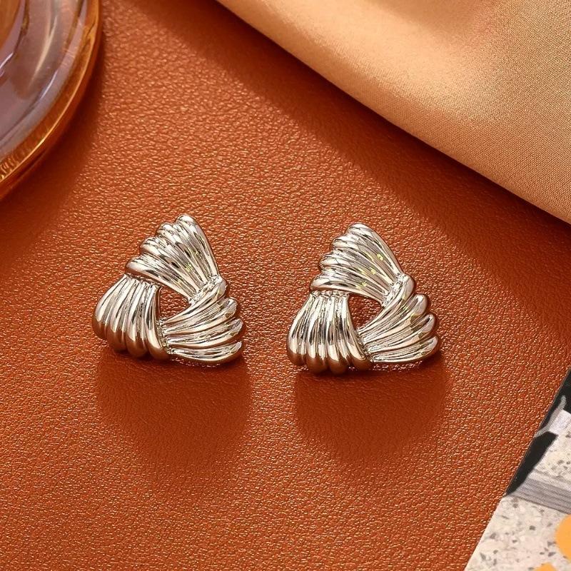 Hot-selling Explosion Exaggerated Personality Water Drop Earrings Women's European and American Fashion Shell Design Trendy Earrings