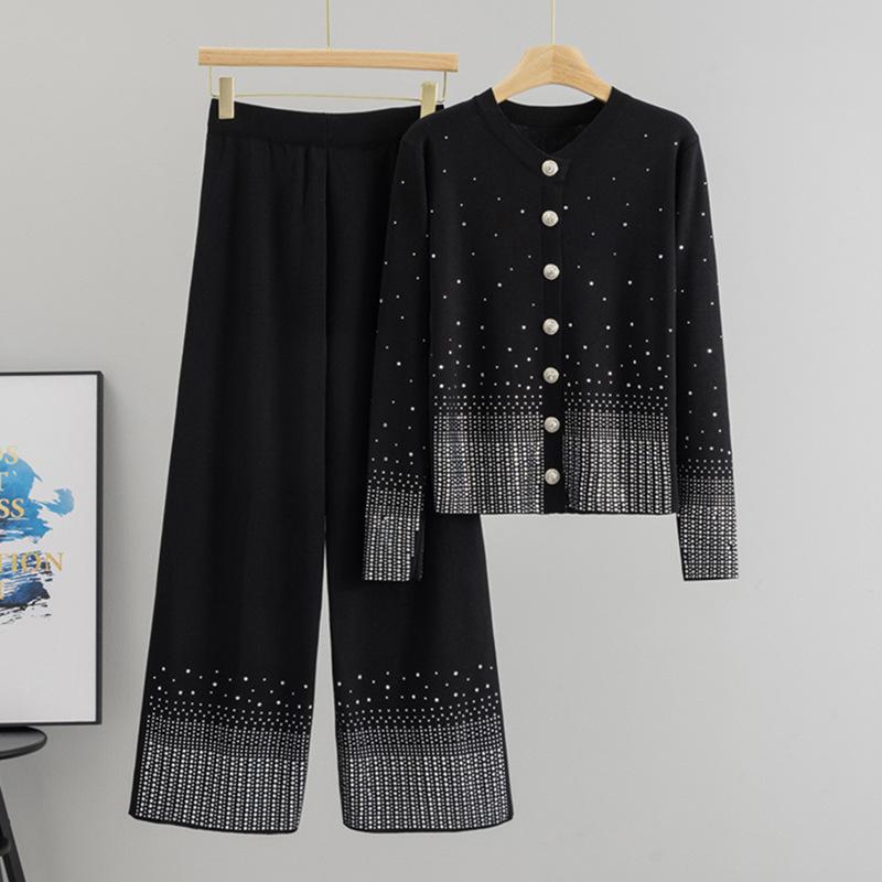 

Вязаный кардиган с длинным рукавом и модные брюки широкого кроя — комплект-двойка для женского осеннего повседневного образа. Брюки широкого кроя one size чёрный