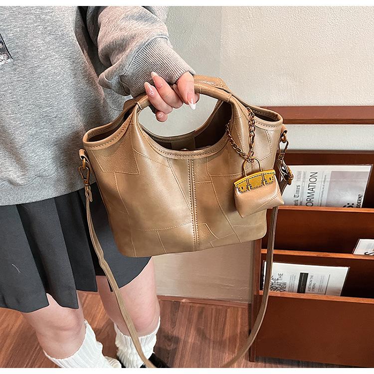 Premium Maillard mother and child portable bucket bag autumn and winter new splicing fashionable versatile shoulder messenger bag