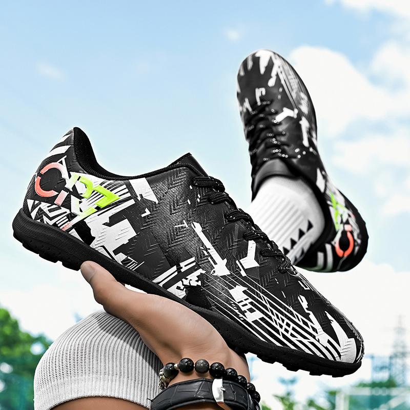 Scarpe da Calcio Professionali Scarpe da Uomo Antiscivolo Resistenti all'Usura Scarpe Sportive Uomo Leggere Tacchetti Lunghi Stivali da Calcio da Esterno
