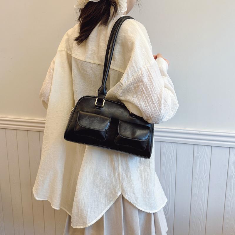Stylish and Simple Underarm Bag, Bowling Bag, Women's 2025 New High-end Commuter Handbag, Casual Shoulder Bag
