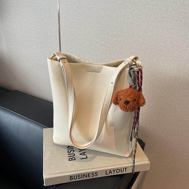 This Year's Popular Small Bag Women's Autumn and Winter Retro 2025 New Versatile Shoulder Messenger Bag Korean Version Bucket Bag