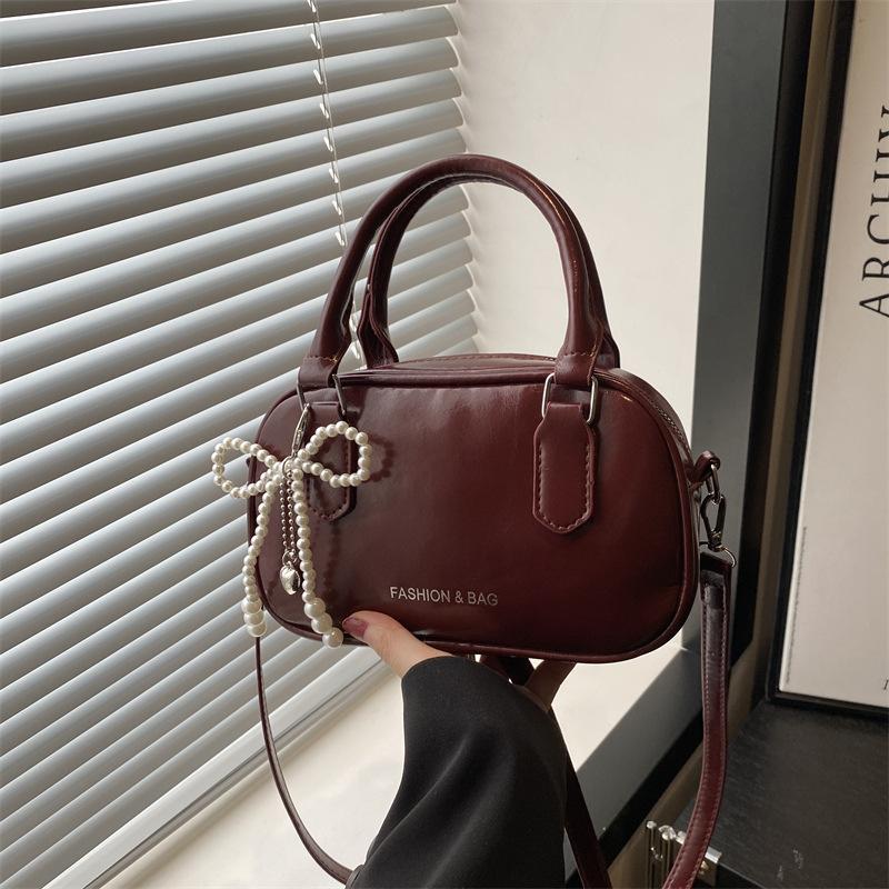 

Новая женская сумка 2025 новая популярная сумка-мессенджер на плечо, модная сумка с высоким чувством бордовый