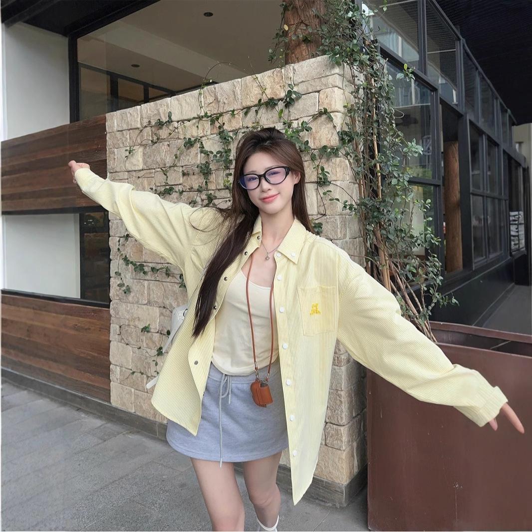 

Раннеосенняя желтая полосатая рубашка с вышивкой щенка – Женская куртка свободного кроя для защиты от солнца S жёлтый