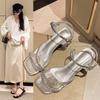 High Heels Damen 2025 neuer Sommer High-End-Sinn vielseitiger Feenstil dicker Absatz Strass-Wort mit Sandalen Damen-Slipper