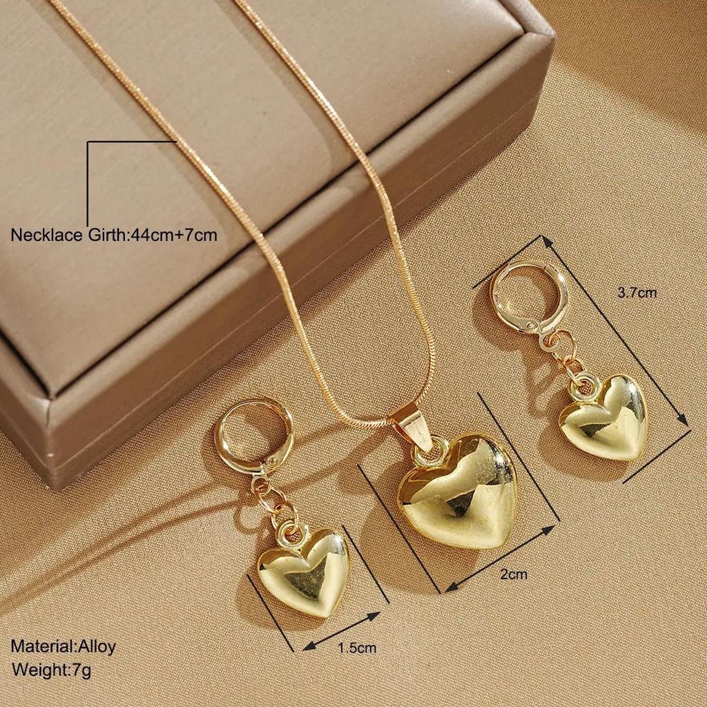 New Fashions Originality Unique Design Sense Love Heart Earrings Pendant Necklace Two-Piece Sets Trend Jewerly Set Daily Wear