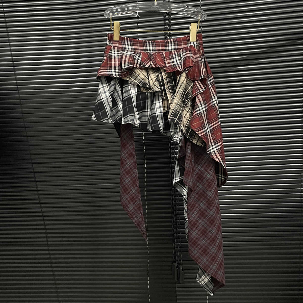 Irregular plaid skirt women s spring and summer new niche fashion Spice girl splicing plaid skirt trendy brand S