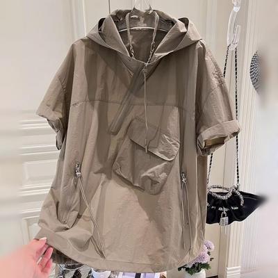 Herren-Hop-Streetwear-Kapuzenpullover mit Reißverschluss, Riemendekor, Klappentasche, Detail, lockere Passform, kurze Ärmel, einfarbig, Sonnenschutz-Shirt für Damen