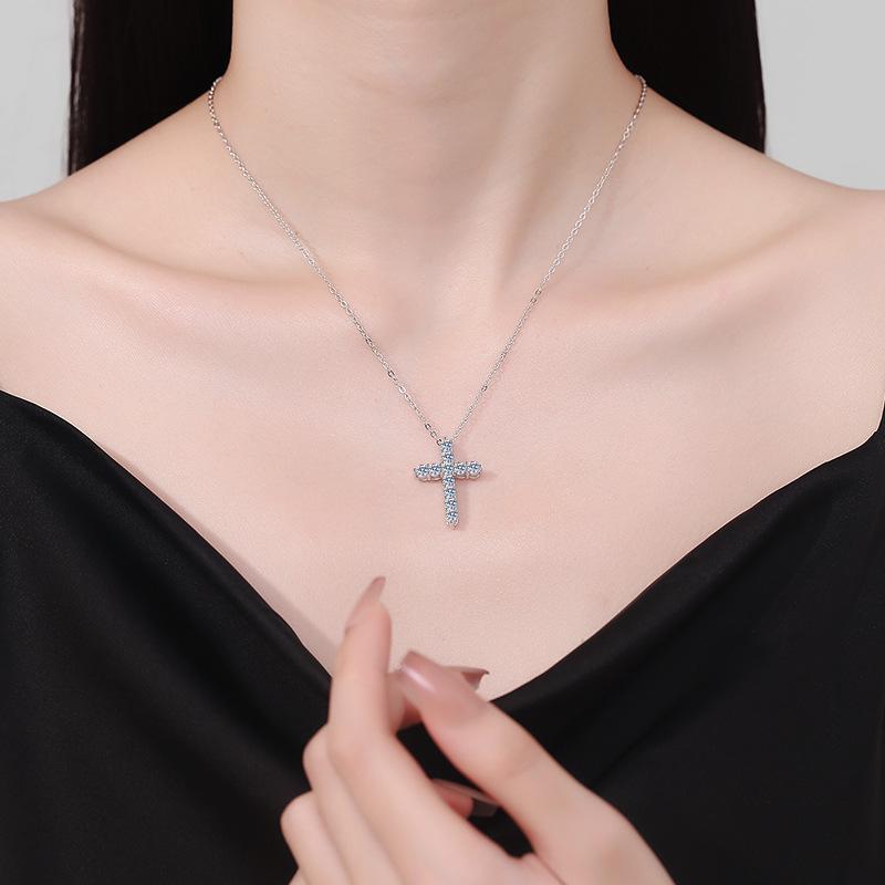 S925 Sterling Silver Moissanite Cross Necklace for Women - Elegant Full Diamond Pendant in Simple Fashion Design.