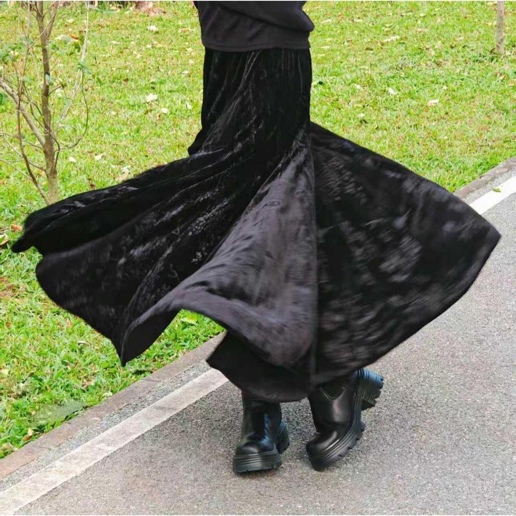 Retro Chinese Women's Fishtail Skirt - Green Velvet, Long Hem, Spring/Autumn/Winter