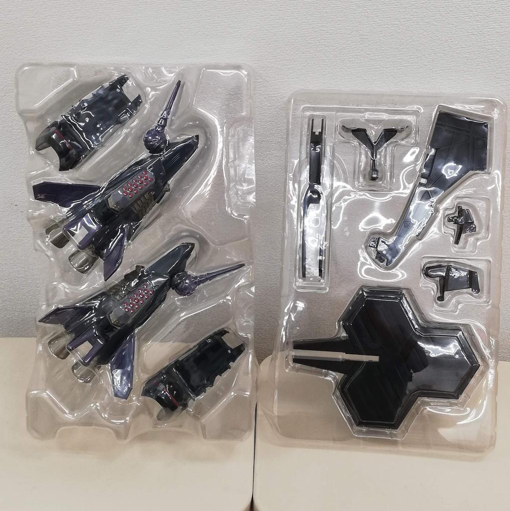 TAMASHII NATIONS DX Chogokin Macross Frontier Armored Messiah Valkyrie Lee VF-25S (Ozma Custom)