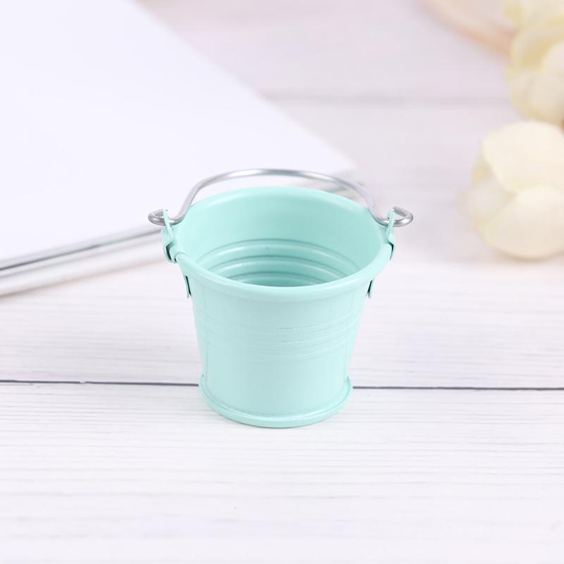 1pcs Dollhouse Miniature Bucket Water Bucket 1:12 Fairy Home Kitchen Pretnd Play Game Classic Pretend Play Furniture Toys Gifts