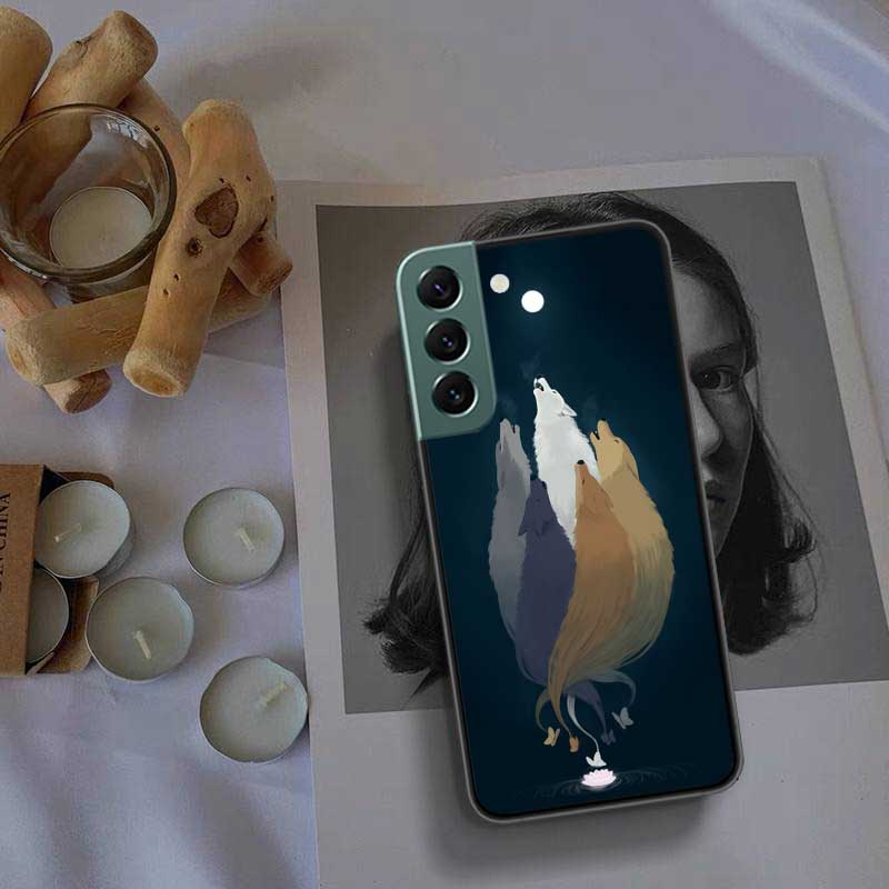 Snow White Blue Eyes Wolf Phone Case For Samsung Galaxy A12 A22 A32 A42 A52 A72 A54 A34 A24 A14 A73 A53 A33 A23 A13 5G F52 F62 C