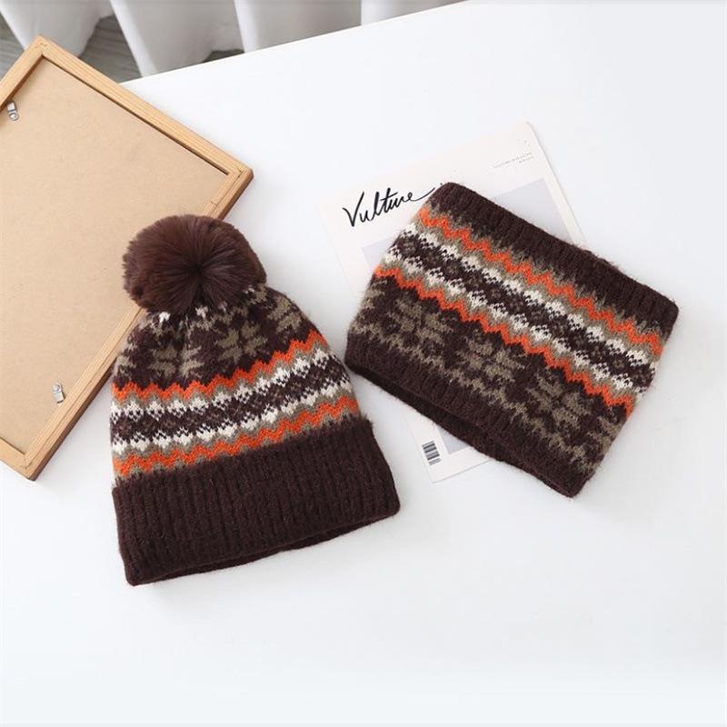 Winter Warm Knitted Hat Cycling Hat Women's Winter Wool Hat Fleece Windproof and Cold-proof Ear Protection Scarf Two-piece Set