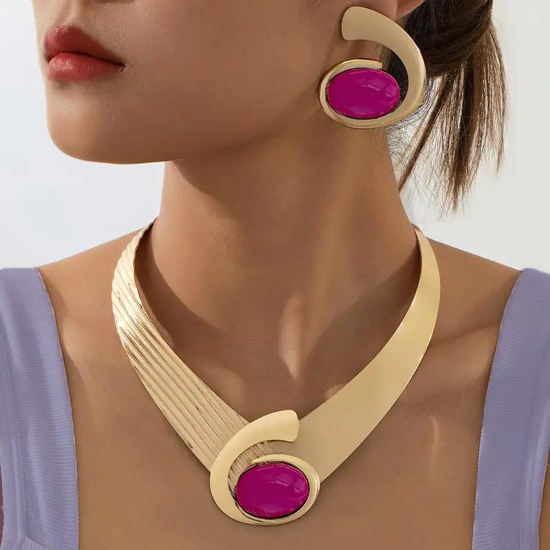 

1 комплект очаровательных темпераментных акриловых серег с инкрустацией, набор колье, ретро-дизайн, европейский и американский розы красного