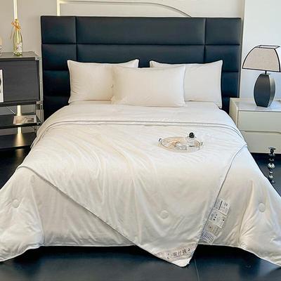 Lonsa All-Season Silk Blend Duvet