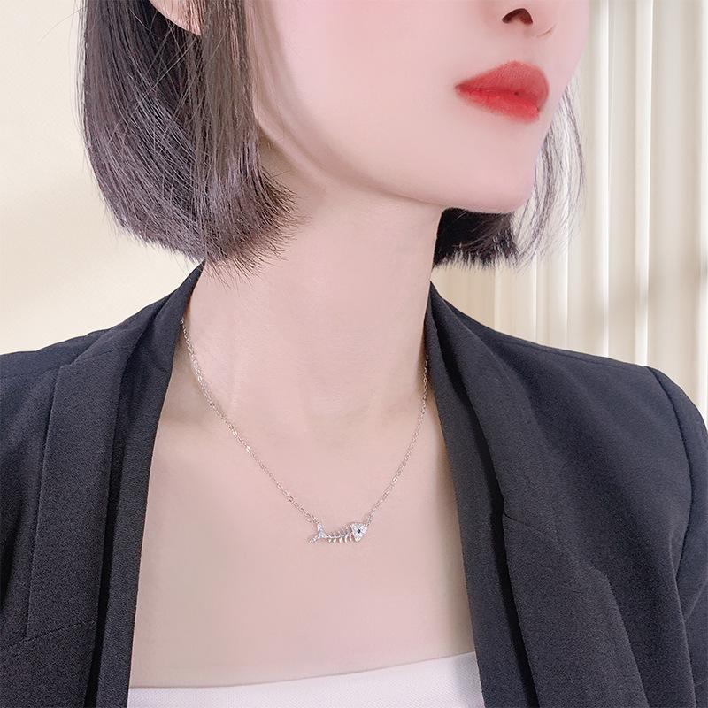 925 Sterling Silver Fishbone Full Diamond Korean Style Simple All-Match Student Mori Style Clavicle Chain Elegant Ins Fashion Classic Style Ornament