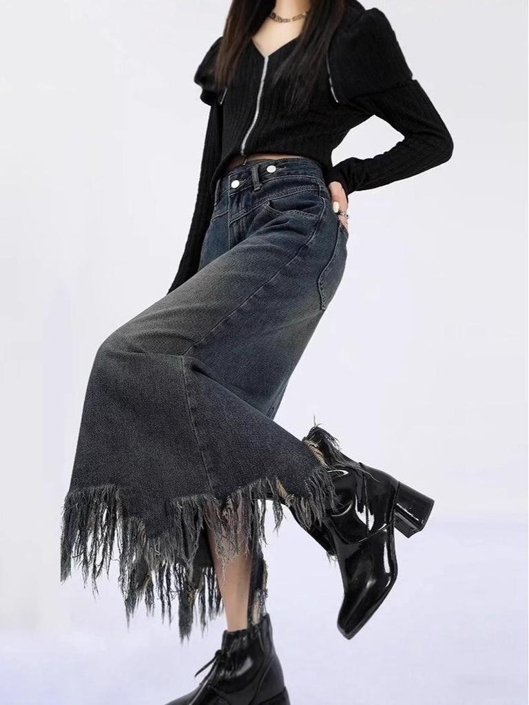 Women's High-Waisted Denim Midi Skirt, Autumn 2025: Slimming A-Line with Split, Fringe, and Hip-Hugging Design