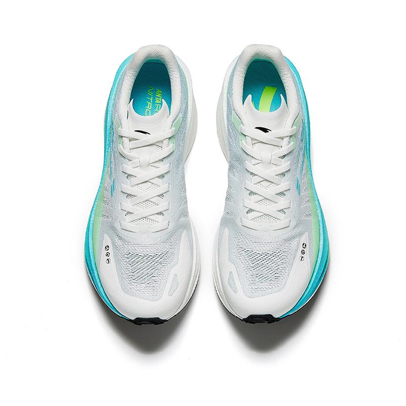 Anta Laufserie Rocket 6 Pro Bequemes Material Rutschfest Abriebfest Low-Top Freizeitlaufschuhe Herren Sneaker Weiß Blau 112445563-2