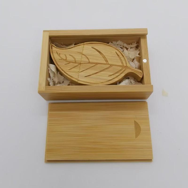

New Style Wooden USB Flash Drive - Leaf Design, 16GB/32GB, Customizable with Logo 4GB