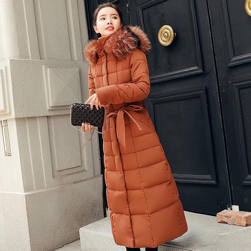 Women's Long Cotton-padded Clothes Over the Knee, New Winter Clothes, Slim-fitting Thickened Large Fur Collar, Large Size Down Cotton-padded Jackets.