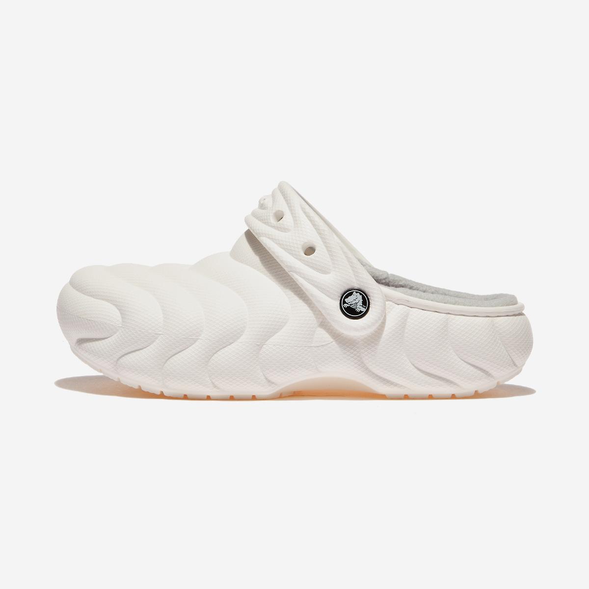 

[Crocs] Classic lined overpuff clogs, CRS210059, 1010109074, Popular Korean Shoes 280