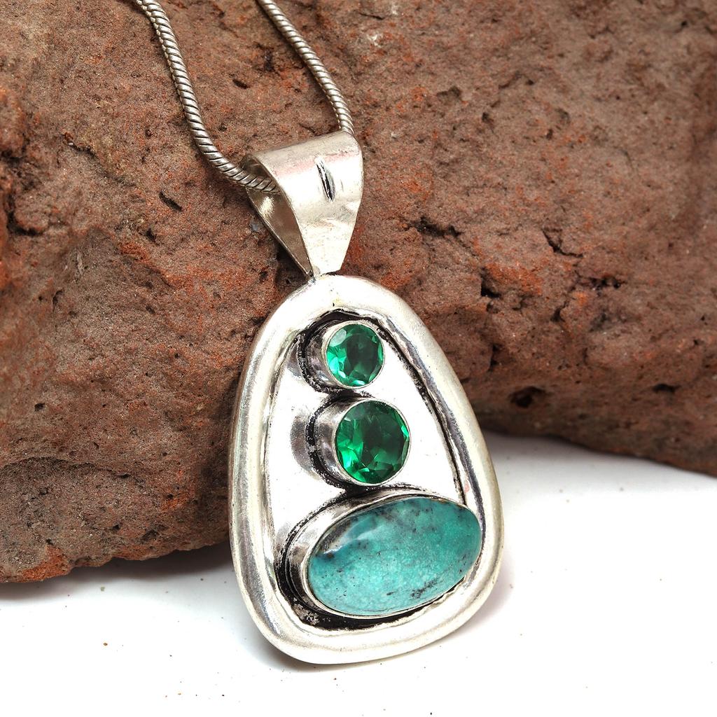 Silberner tibetischer Türkis-Edelsteinschmuck, 4,4 cm, Anhänger, handgefertigt, 4,4 cm