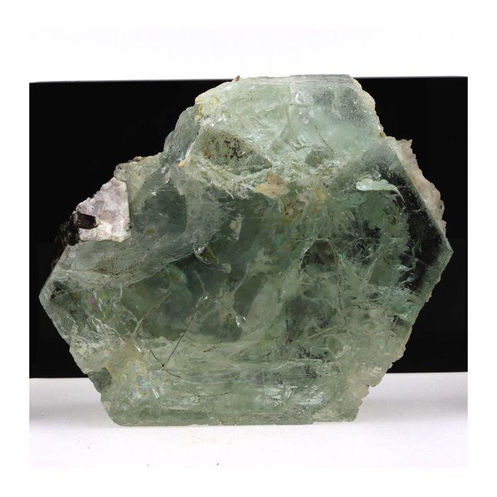 Béryl, Muscovite, Albite 4330.0 carats