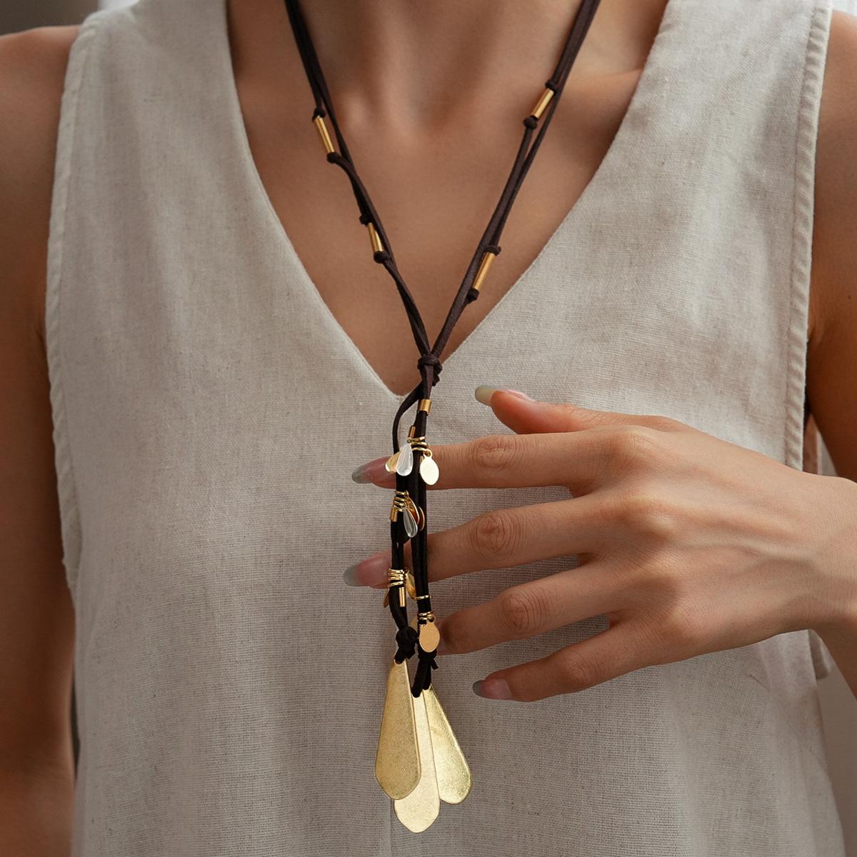 

Модное ожерелье для женских украшений золотой