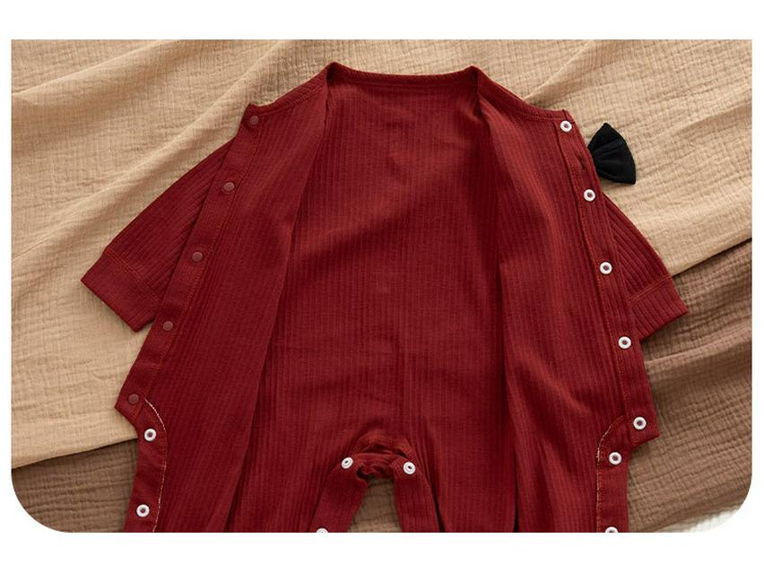 Unisex Red Baby Romper: 100 Days Full Moon Festive Outfit, Pure Cotton, Spring/Autumn, New Year Horse Theme.