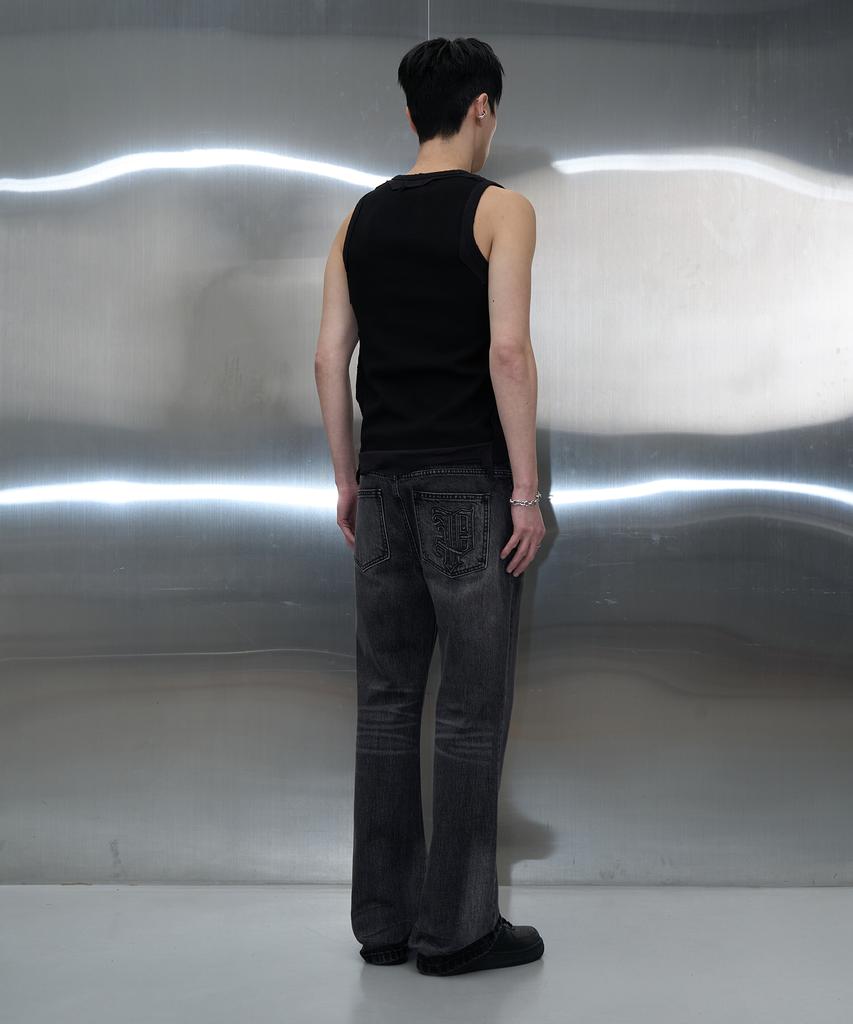 Pichibeullaeg Distressed Whisker Jeans (Washed Black)