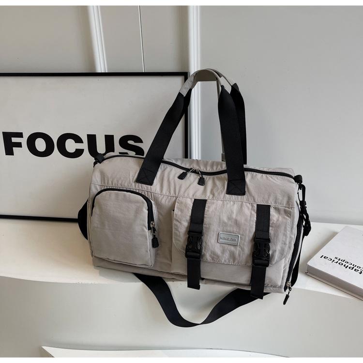 

2024 модна крута сумка для фітнесу великої місткості універсальна портативна сумка для кур єрів коротка дорожня сумка для ділових поїздок сірий колір