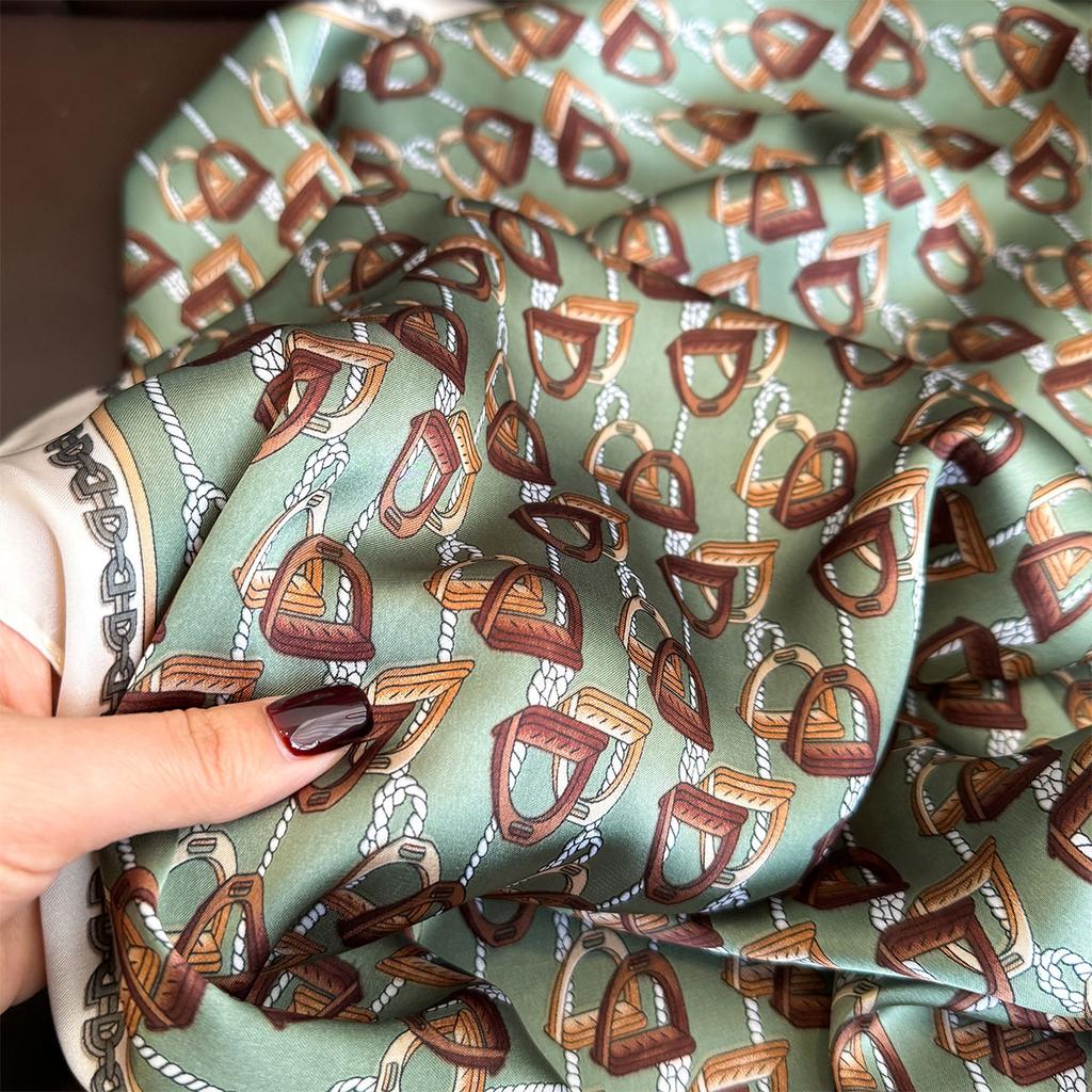 Vintage Locked-button Green Silk Scarf, Spring/summer New Versatile Large Square Scarf Necker, Women's Decoration Paired with Shirt Scarf Trendy