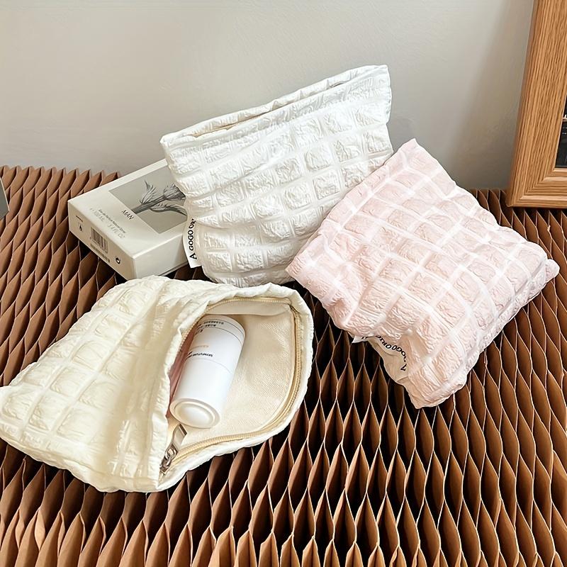 Kleine karierte Make-up-Tasche - Tragbarer Kosmetik-Organizer mit mehreren Fächern, Handwaschbar - Weiß & Rosa für Reisen