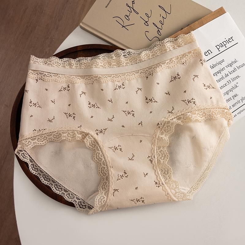 Pastoral Girl Antibacterial Mid-Waist High Elasticity Triangle Panties for Women - Soft & Comfortable with Extended Crotch