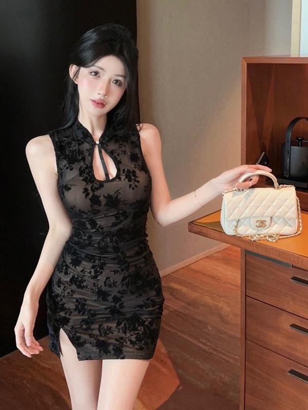 Slim Fit Cheongsam Sleeveless Bodycon Dress for Women