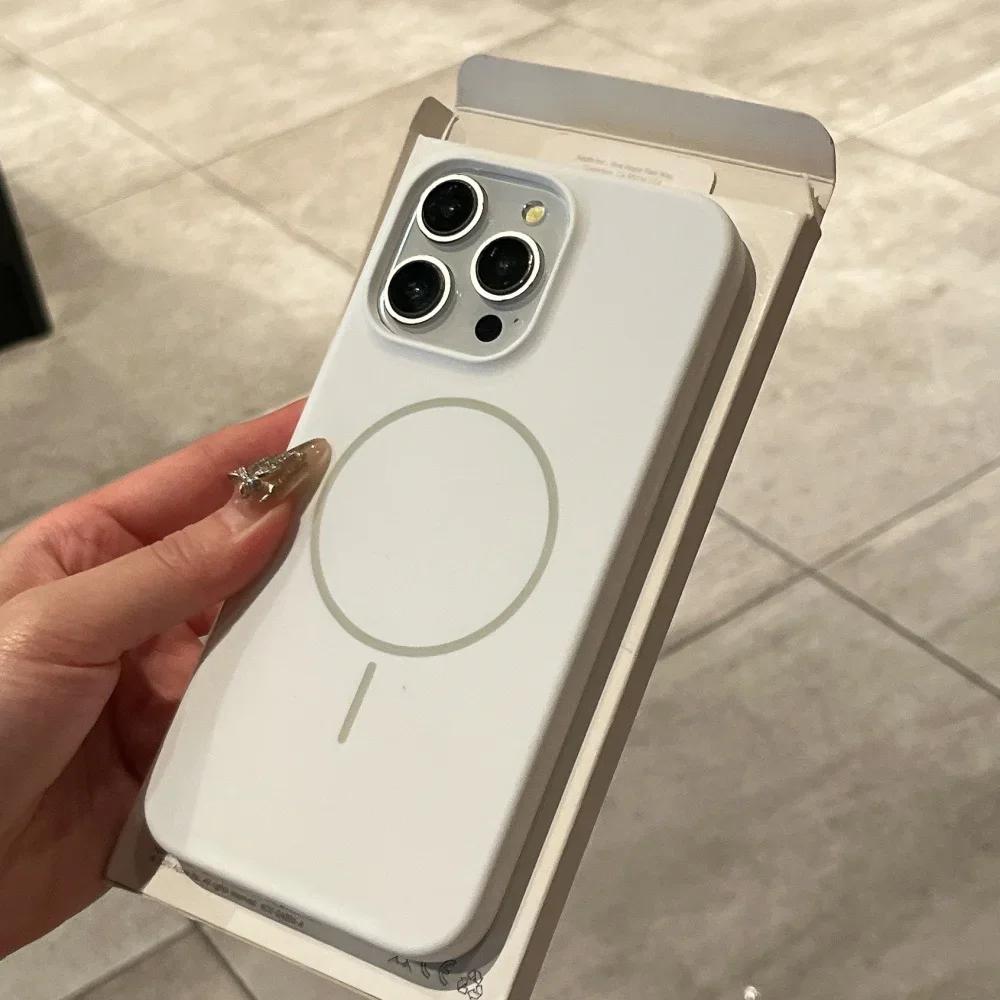 Luxury Liquid Silicone Case For iPhone 17 Pro 16 15 14 13 12 Pro Max 11 for Magsafe Magnetic Wireless Charging Shockproof Capa