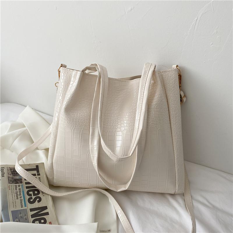 Chic Vintage Pu Leather Shoulder Bag With Trendy Horizontal Square Design For Summer 2024 белый