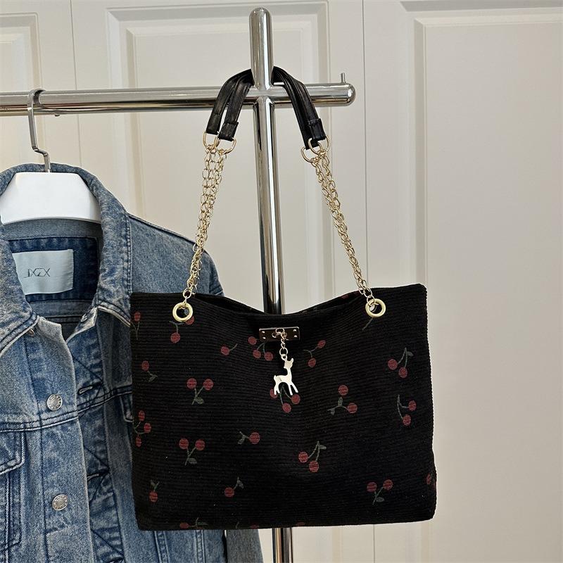 Neue modische personalisierte Pendler kleine frische Druck süße Kirschkette Tote Schulter Handtasche
