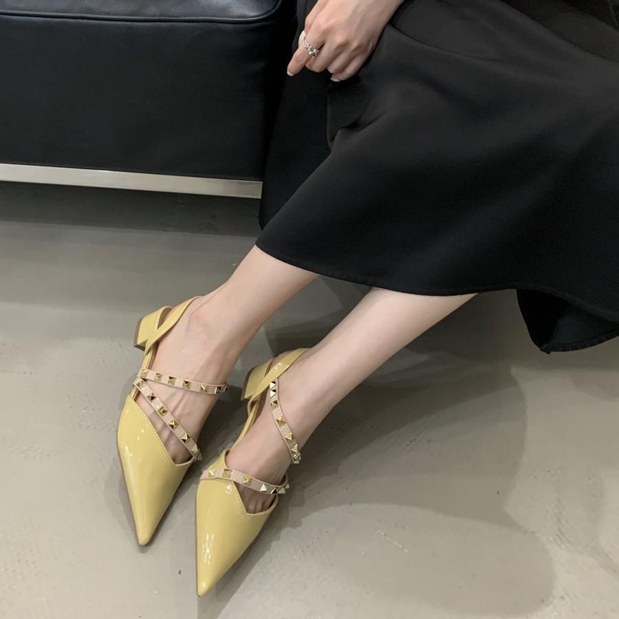 Rivet bag head sandals women's thick heel 2025 spring and summer new willow nails Roman fashion patent leather pointed flat shoes
